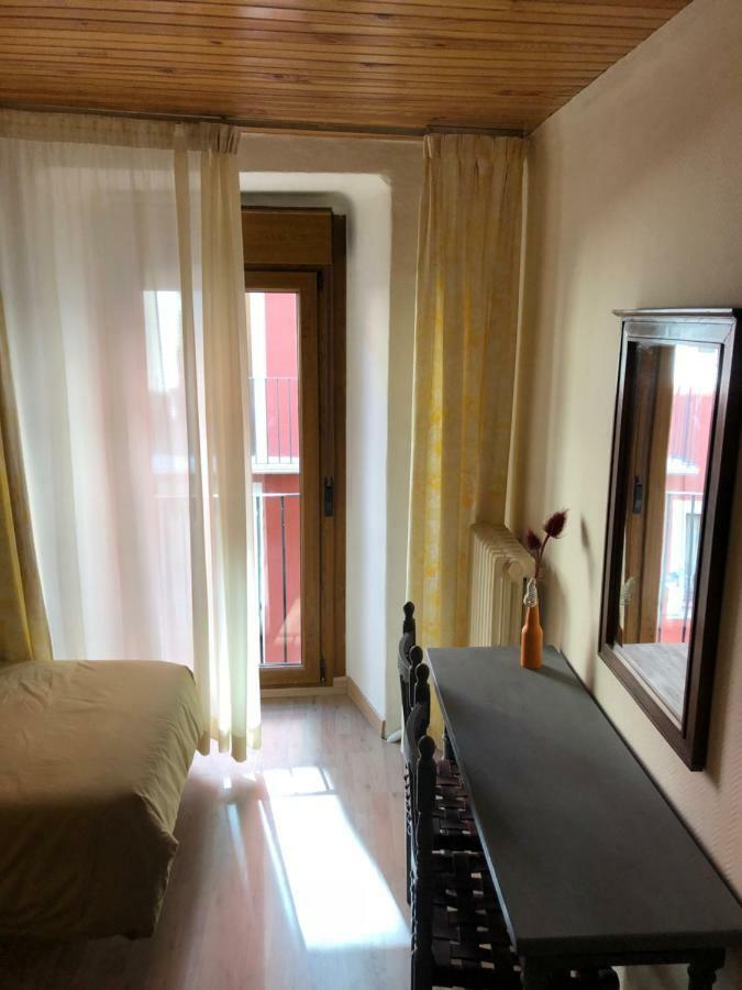 Hostal Di Verena Puigcerdà Esterno foto