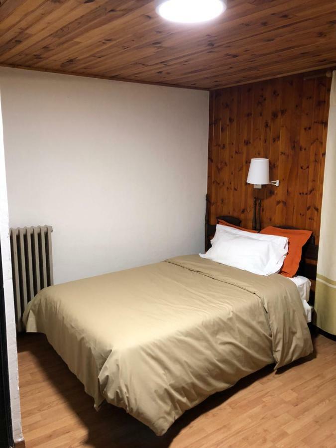 Hostal Di Verena Puigcerdà Esterno foto