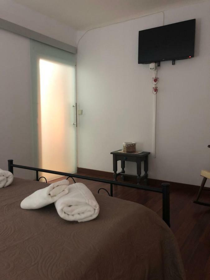 Hostal Di Verena Puigcerdà Esterno foto